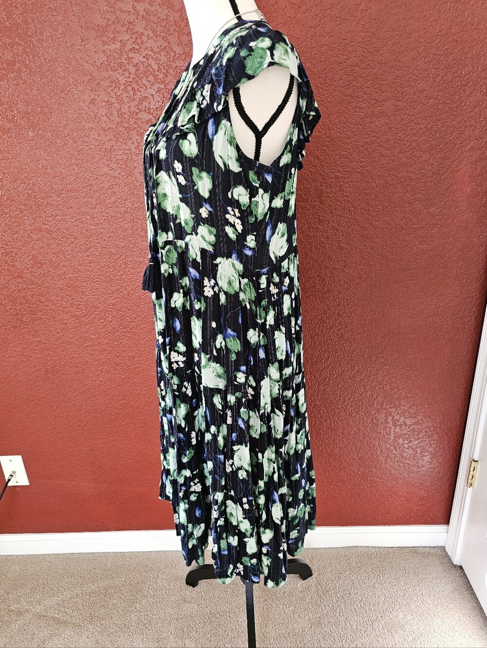 Style & Co. Navy Floral V-Neck Midi Dress with Green Accents - Picture 4 of 11